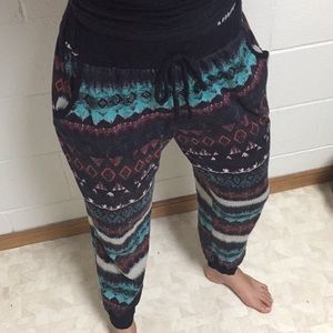 Comfy thin patterned sweatpants